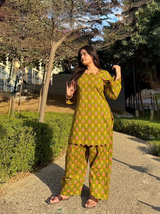 Gulbahar Scallop Cotton Co-ord Set