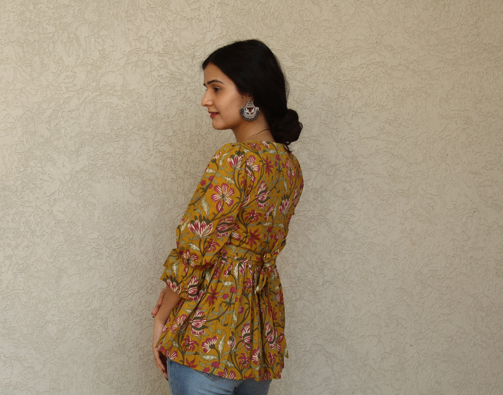 Floral Printed Peplum Top with Balloon Sleeves