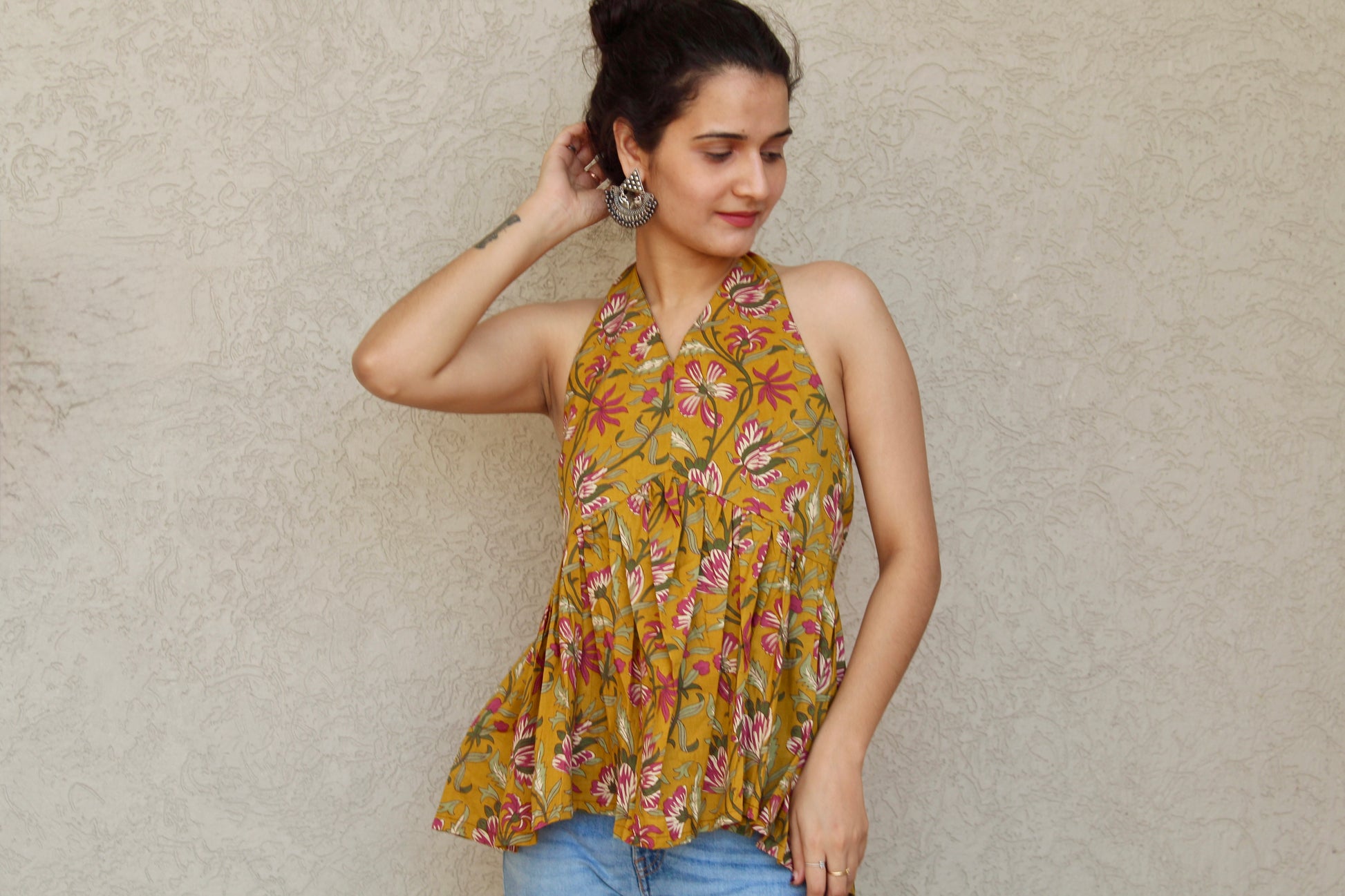 Sleeveless Halter Peplum Top